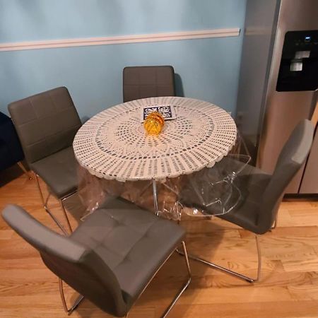 Private 1 Bedroom In ボストン エクステリア 写真